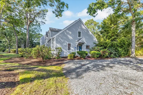 98 Shellback Way #98, Mashpee, MA 02649