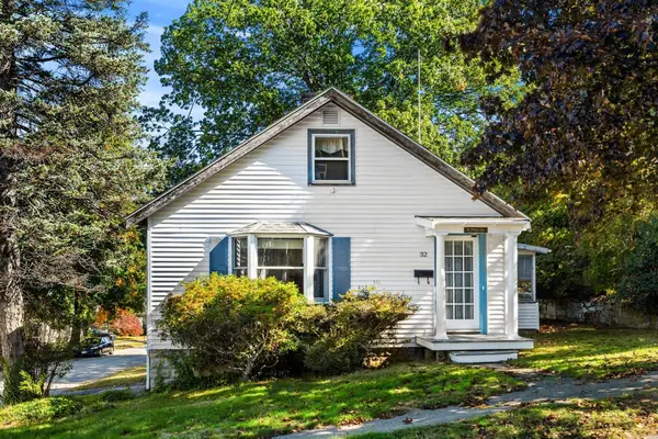 32 Whitney Ave, Beverly, MA 01915