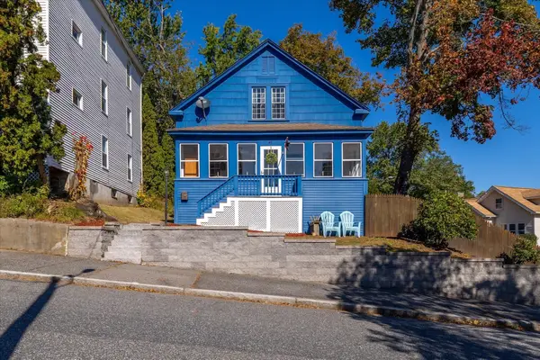 47 Dartmouth St, Worcester, MA 01604