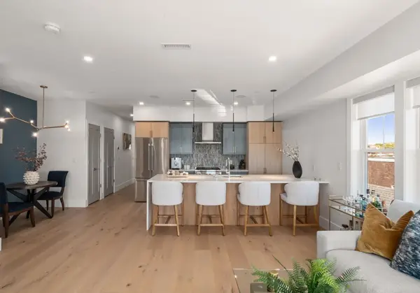 527 East 7th Street #PH7, Boston, MA 02127