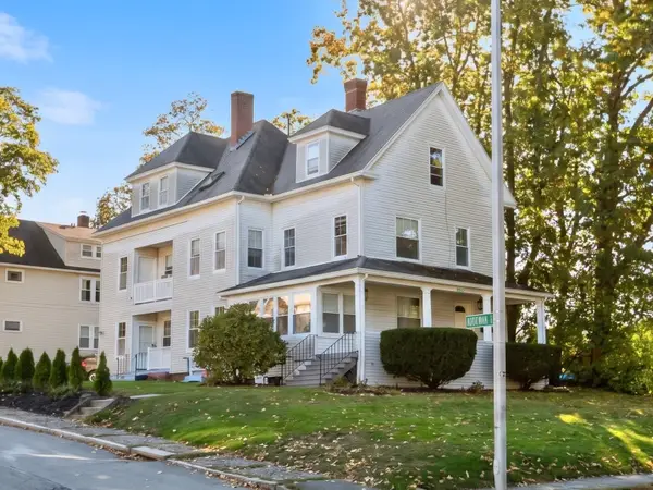 469 Grove St #2, Worcester, MA 01605