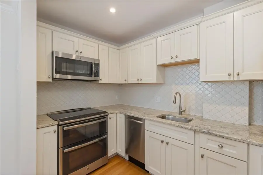 106 13th #312, Boston, MA 02129 - #3