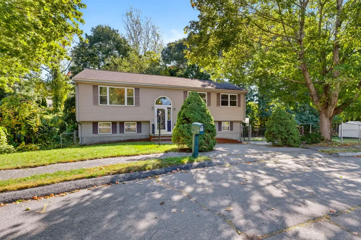 4 Wildwood Terrace, Saugus, MA 01906 - #1