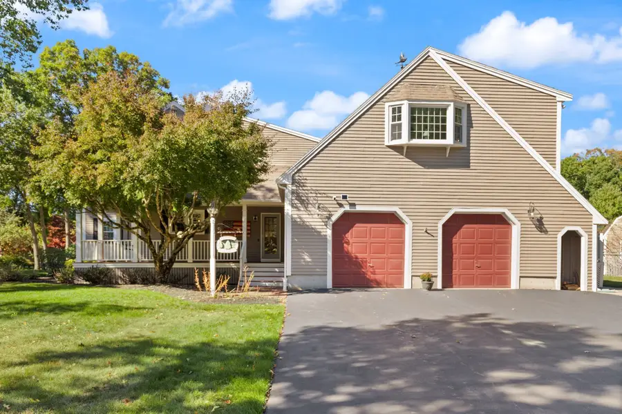 4 Stratford Ln, North Easton, MA 02356 - #3