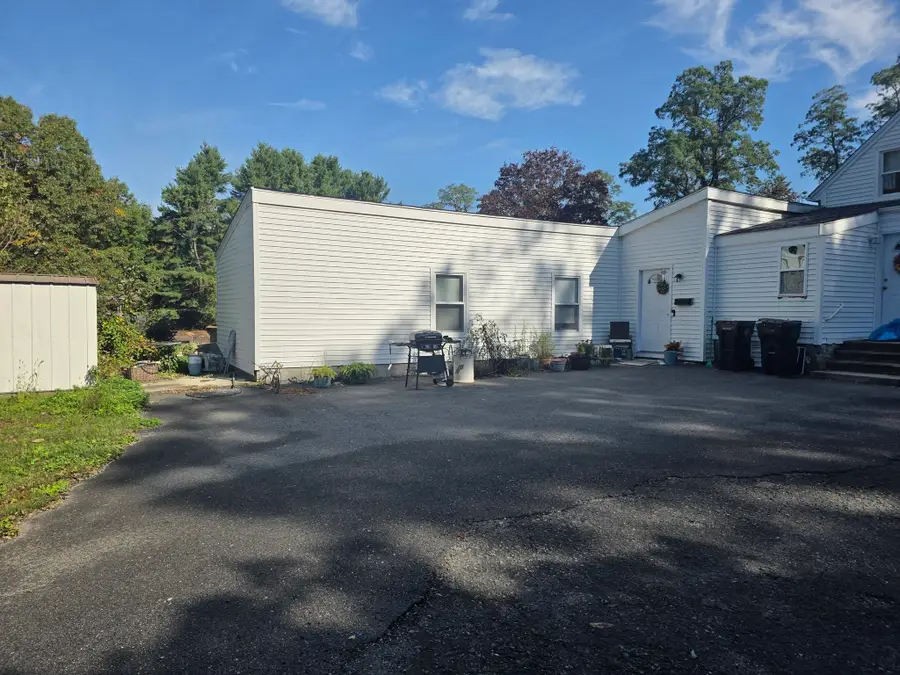 434 Hixville Rd, Dartmouth, MA 02747 - #2