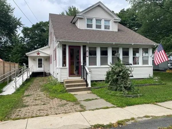 77 Newton, Greenfield, MA 01301