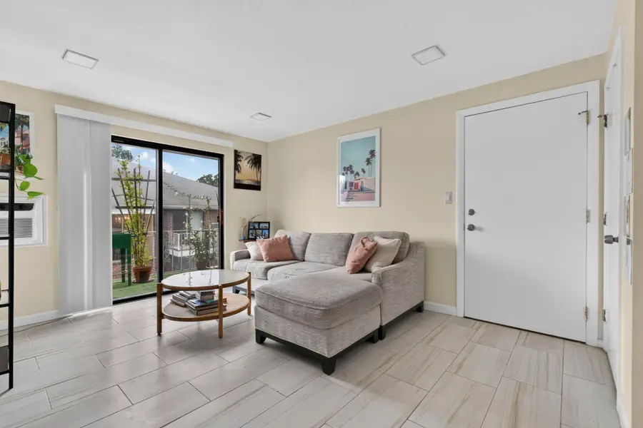 262 E Haverhill St #23, Lawrence, MA 01841 - #2