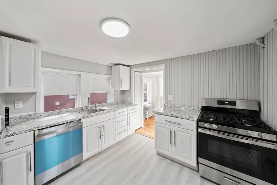 108 Palmer St, Quincy, MA 02169 - #3