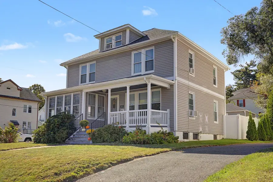 419 Hillside Ave, Holyoke, MA 01040 - #3