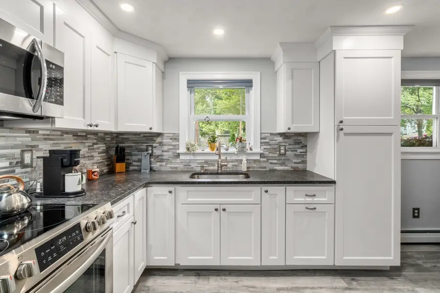 18 Julie Ave, Brockton, MA 02301 - #3