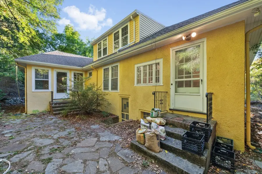 132 Beaumont Ave, Newton, MA 02460 - #3