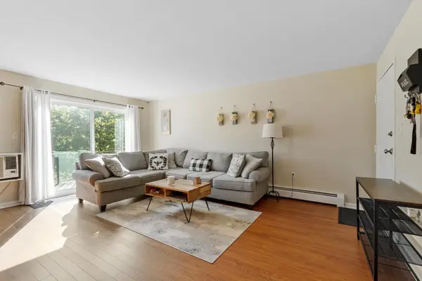 23 Edgelawn Ave #5, North Andover, MA 01845