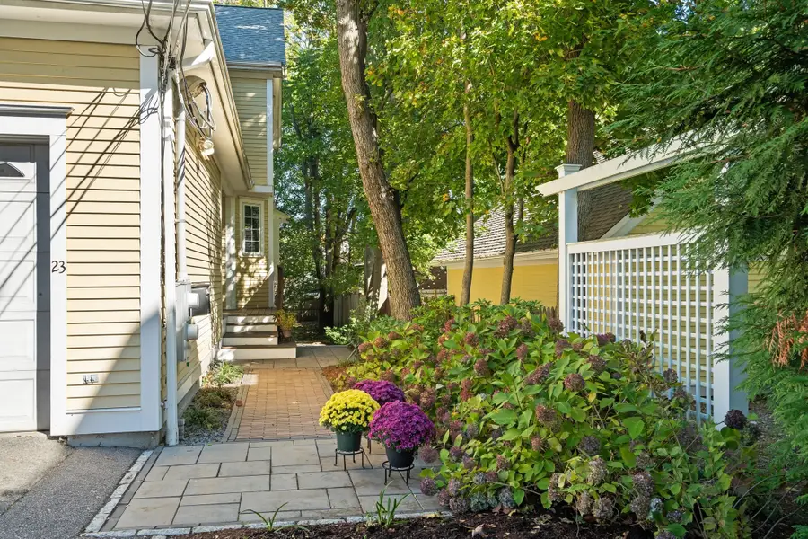 23-25 Woodbine St #23, Newton, MA 02466 - #3