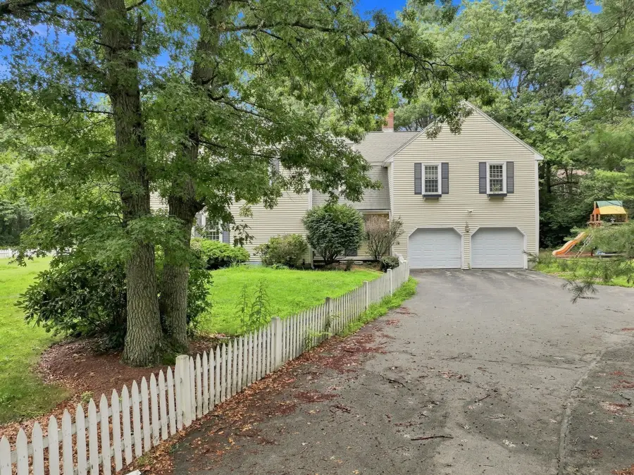 76 Carroll Dr, Foxboro, MA 02035 - #2
