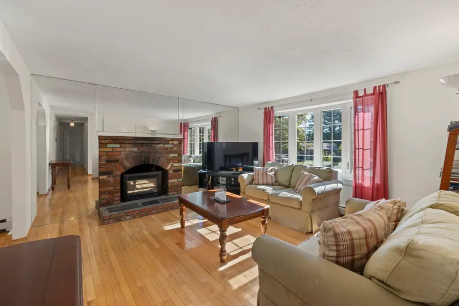 59 Spruce St, Bridgewater, MA 02324 - #3