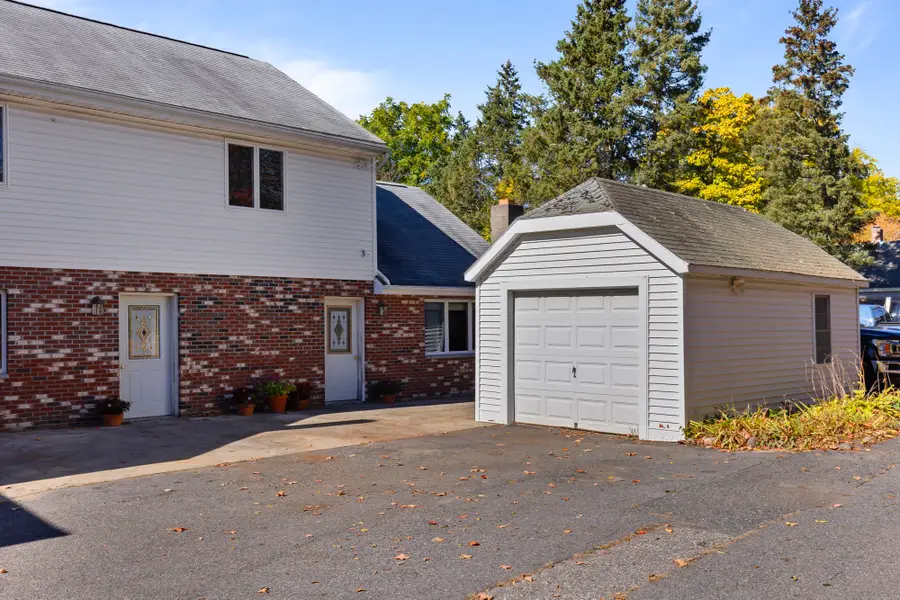 12 Wood Street, Hopkinton, MA 01748 - #3