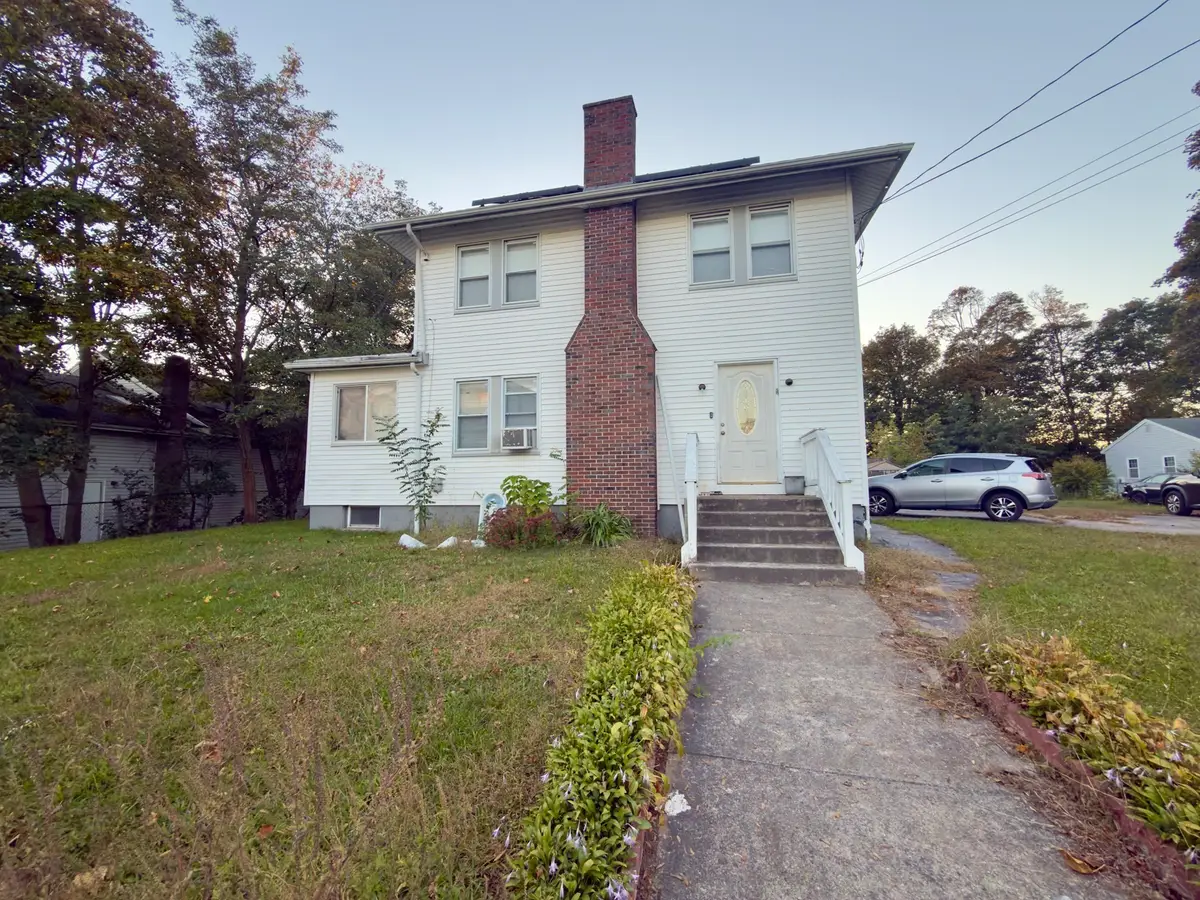 8 Mason St, Brockton, MA 02302 - #1