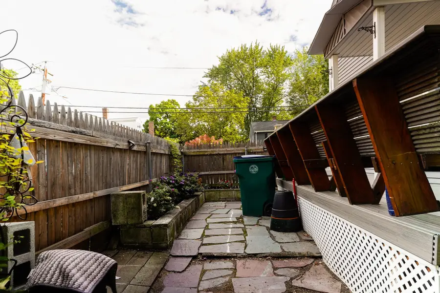 112 Hollis St #112, Lowell, MA 01852 - #3