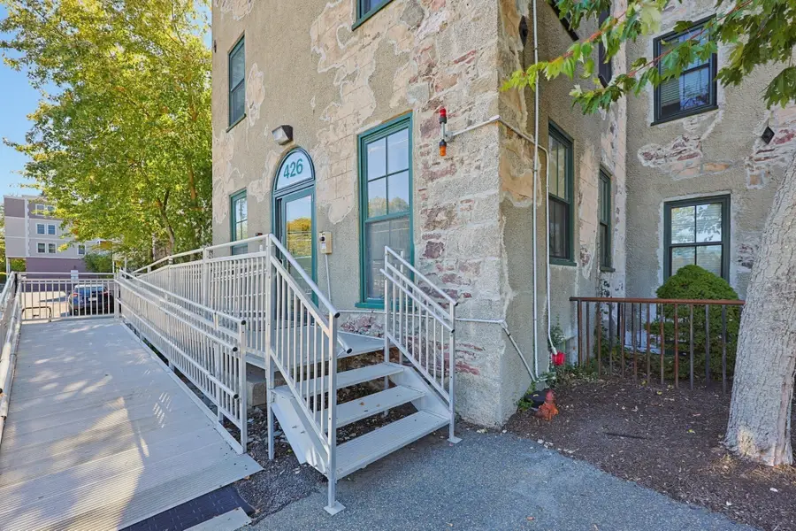 426 Mount Hope #305, North Attleboro, MA 02760 - #2