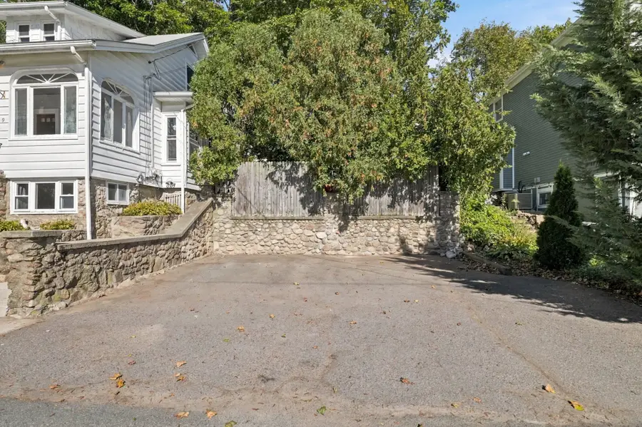 9 Glenway Ave, Peabody, MA 01960 - #3