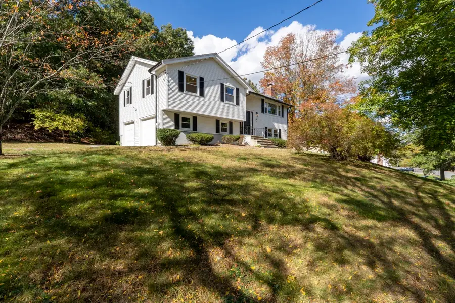 8 Carriage Drive, Acton, MA 01720 - #2