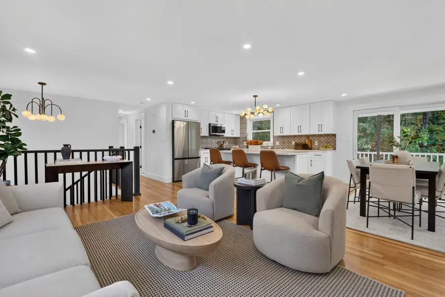 8 Carriage Drive, Acton, MA 01720 - #3