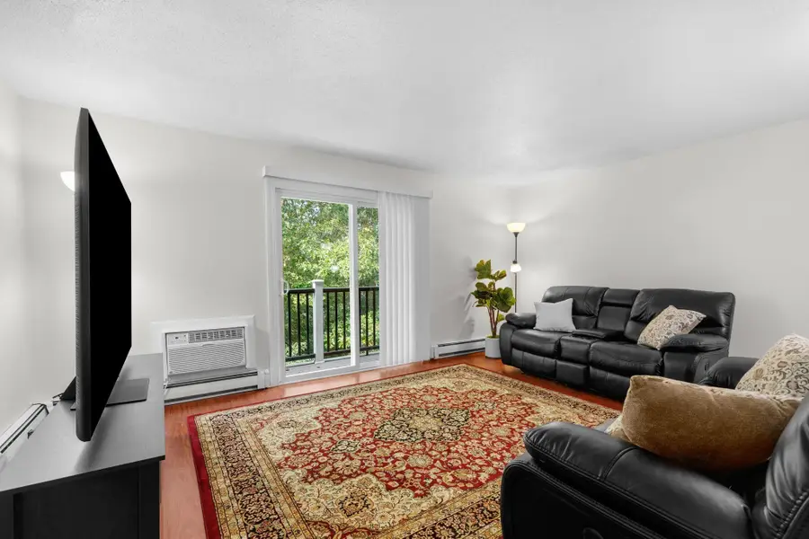 15 Chapel Hill Dr #12, Plymouth, MA 02360 - #3