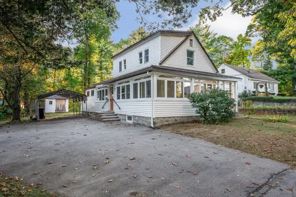 86 Donohue Rd, Dracut, MA 01826