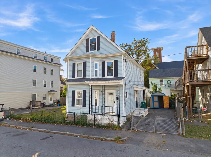 56 Read St, Lowell, MA 01850 - #3
