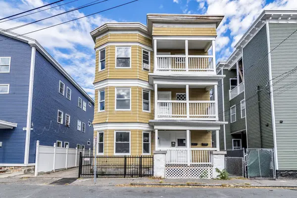 7-9 Champlain Ave, Lawrence, MA 01841
