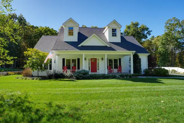 87 North St, Grafton, MA 01519