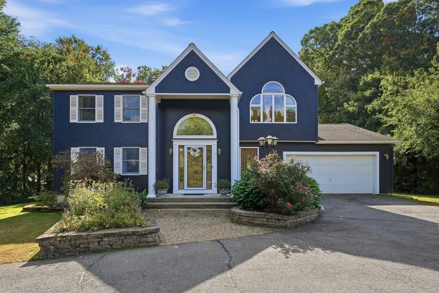 252 Elizabeth Dr., Ludlow, MA 01056 - #2
