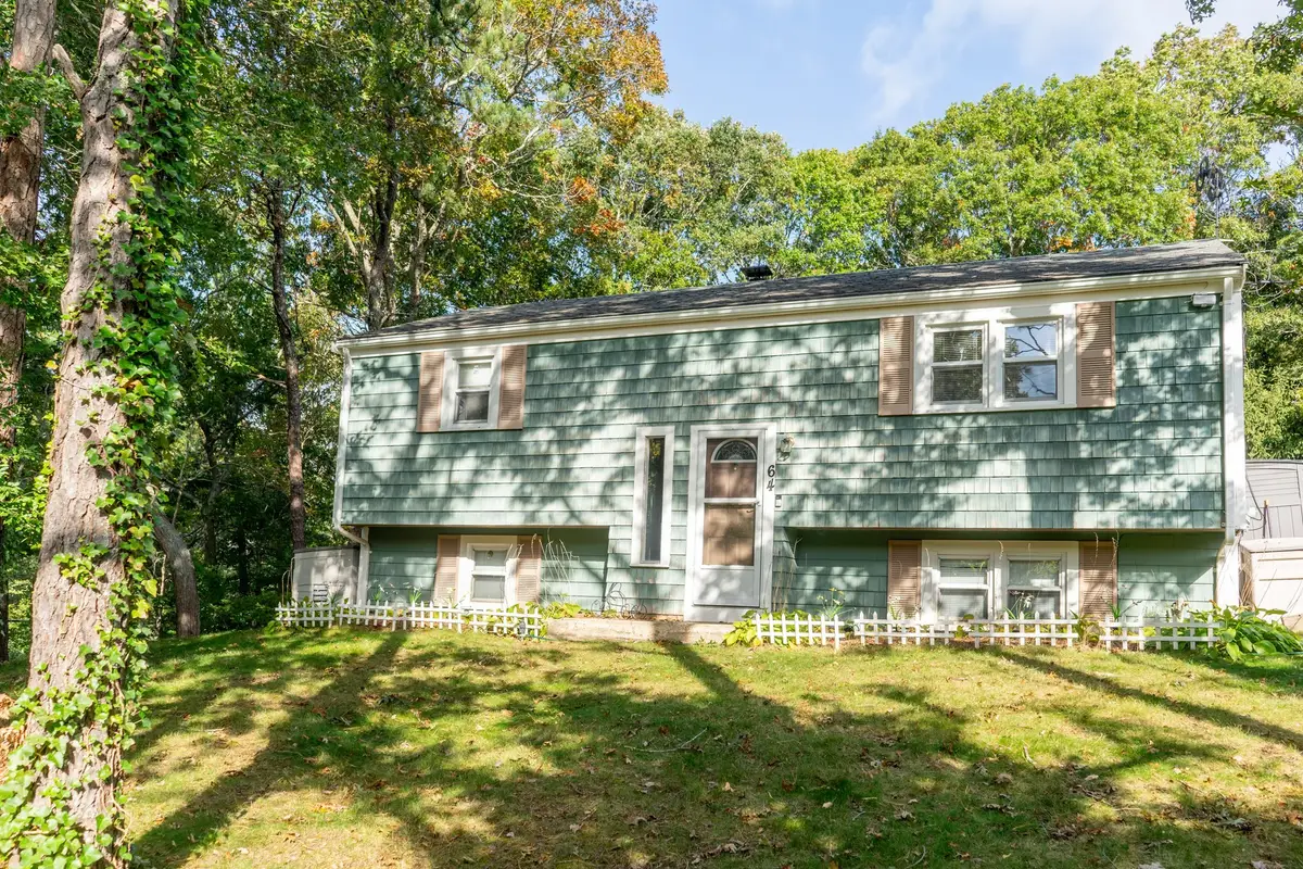 64 Hillside Dr, Plymouth, MA 02360 - #1