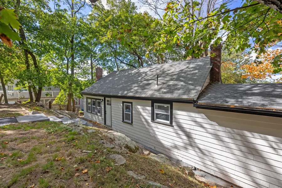 9 Walden Pond Ave, Saugus, MA 01906 - #2