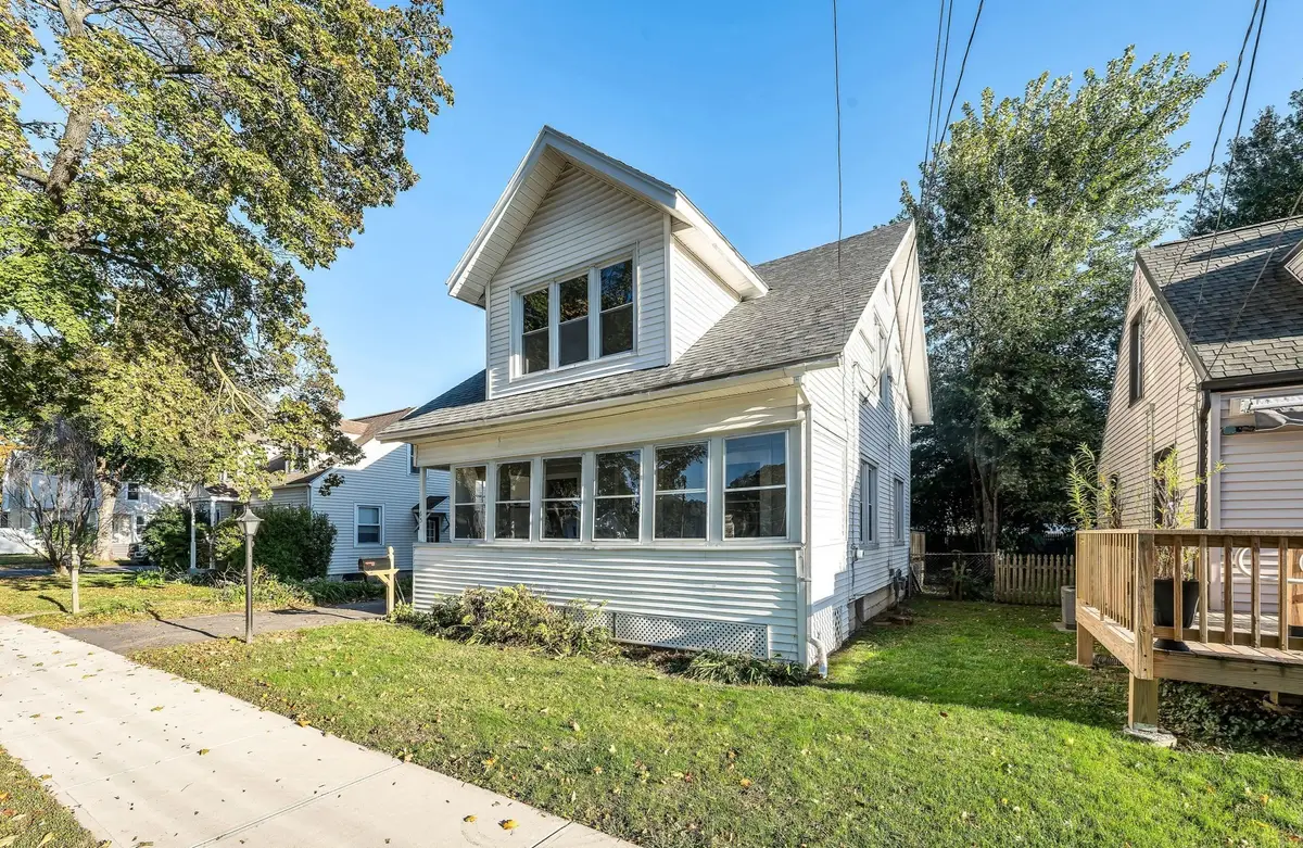 65 Avondale Ave, West Springfield, MA 01089 - #1
