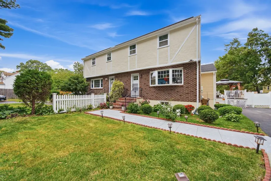 168 Old St. #R, Randolph, MA 02368 - #2