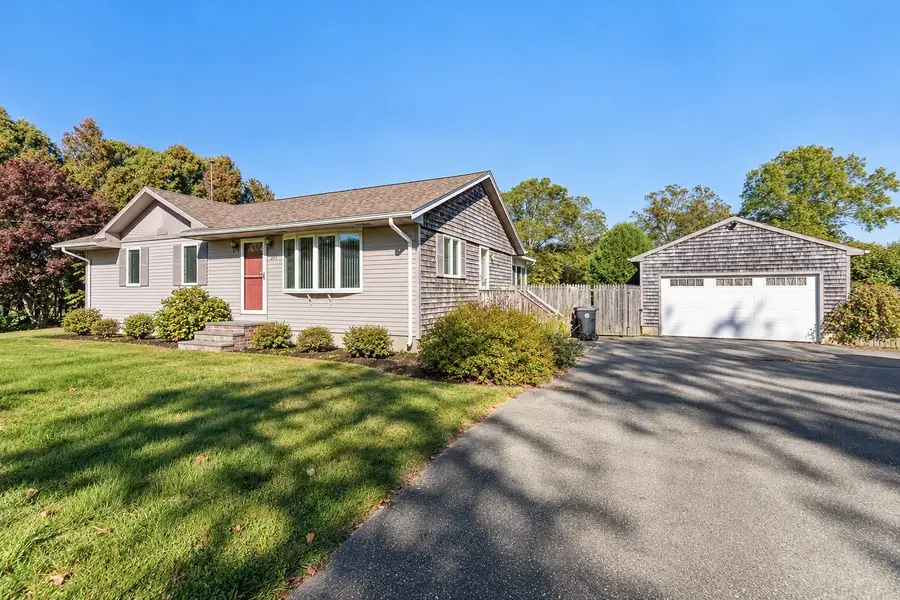 297 Bakerville Rd, Dartmouth, MA 02748 - #2