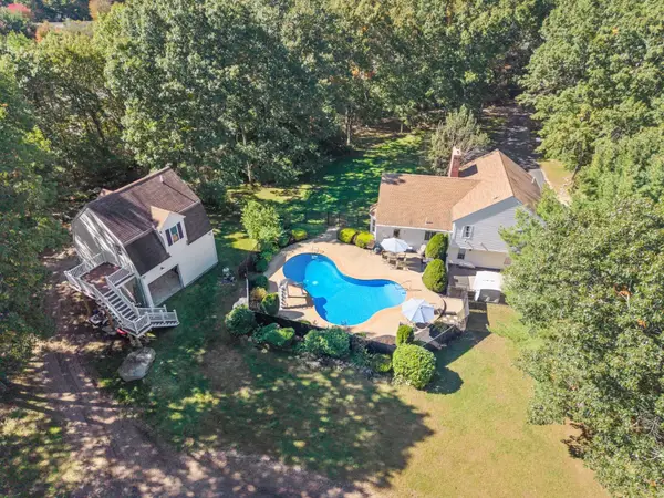 50 Ivy Cir, Bridgewater, MA 02324