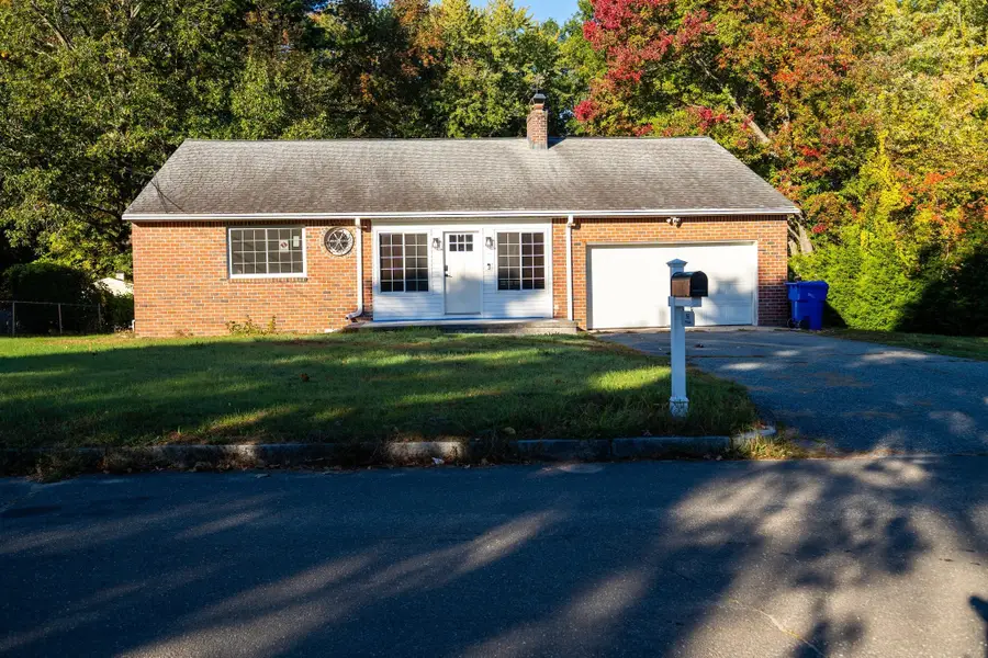 56 Princess Rd, Springfield, MA 01129 - #2