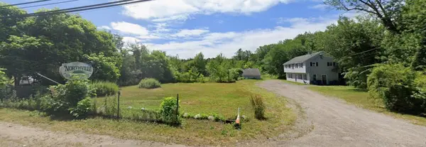 37 Oak St, East Bridgewater, MA 02333
