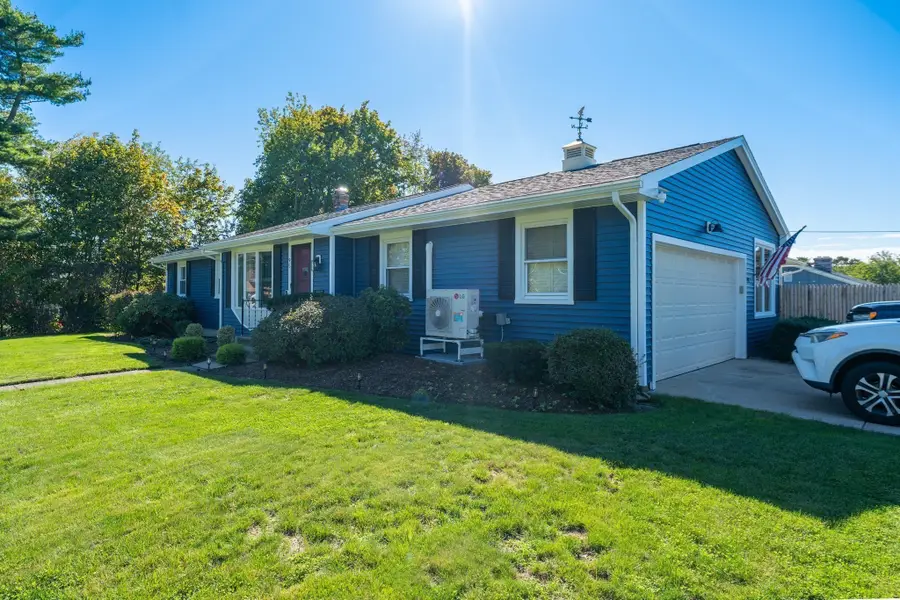 95 Caroline Ave, Somerset, MA 02725 - #2