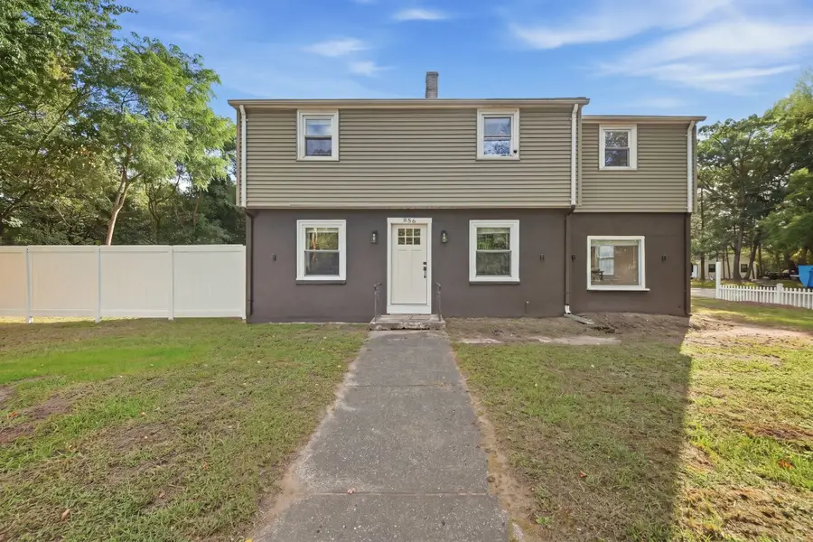 856 Newport Ave, Attleboro, MA 02703 - #2