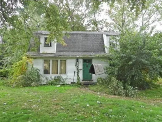 7 Linden Street, Oxford, MA 01540