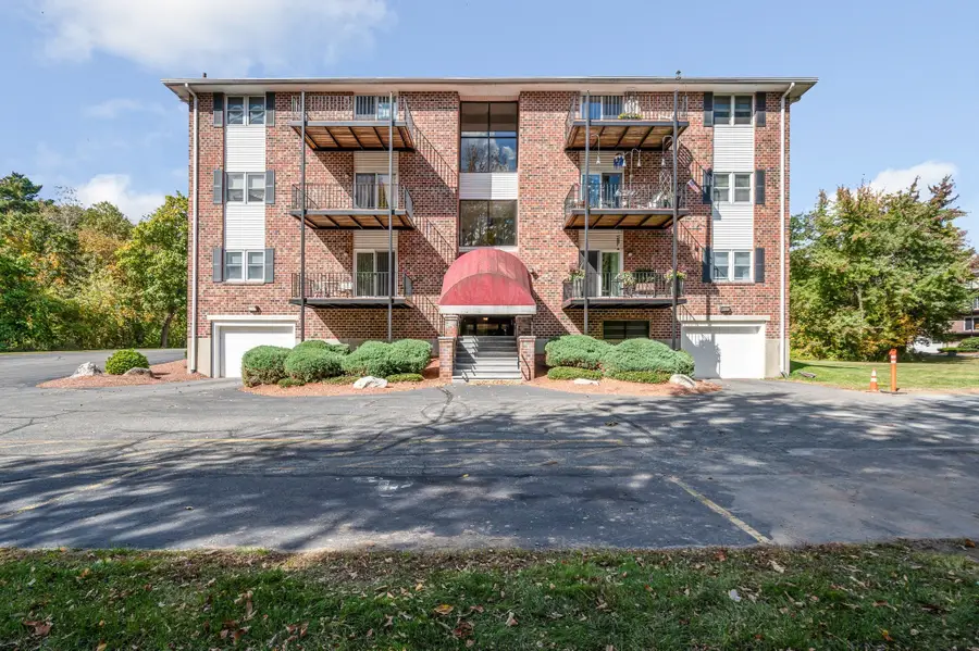 21 Dallas Dr #202, Dracut, MA 01826 - #2