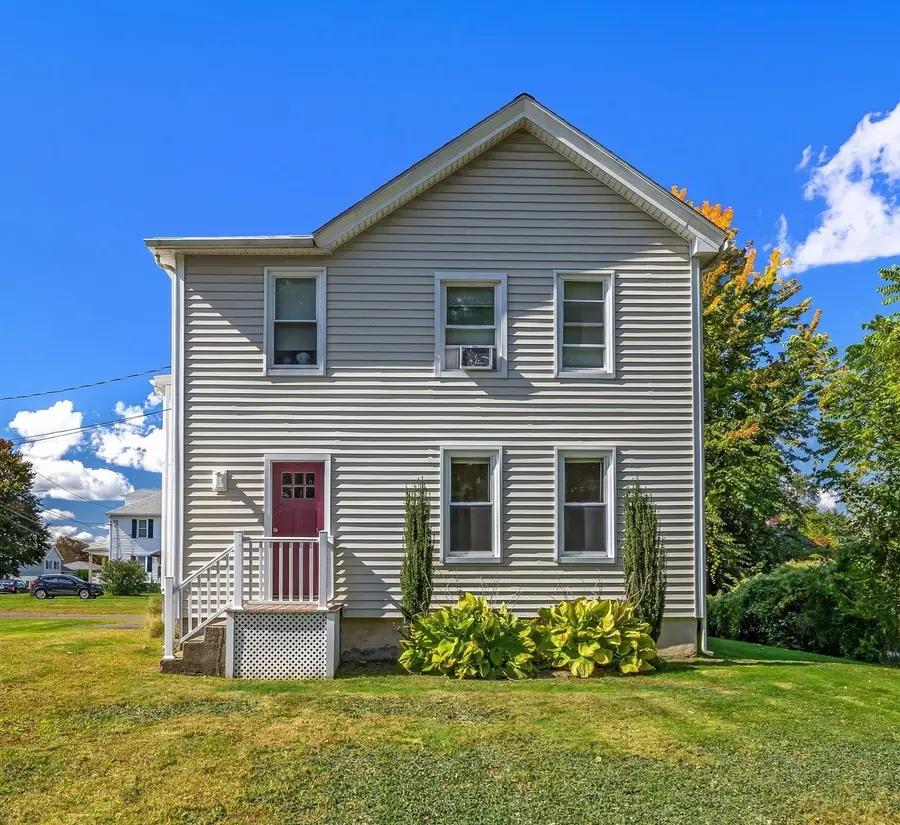 12 Chester St, Chicopee, MA 01013 - #2
