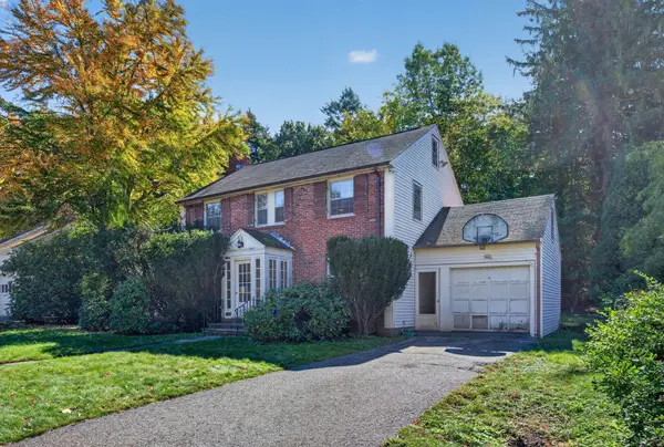26 Fairfax St, Newton, MA 02465