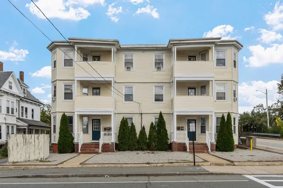 807-809 N Montello St, Brockton, MA 02301 - #2