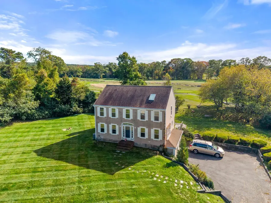 25 Country Club Dr, Plymouth, MA 02360 - #3
