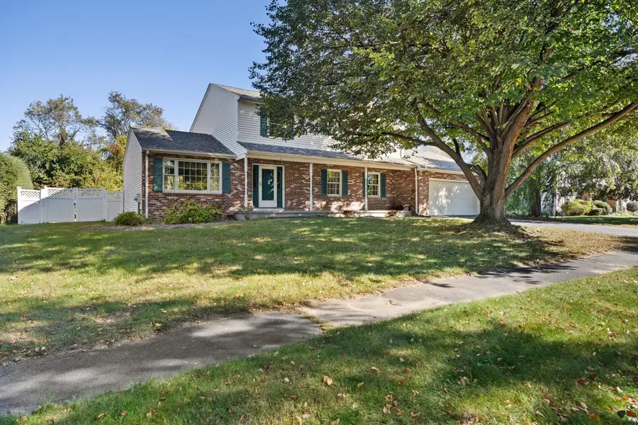 23 Magnolia Ter, South Hadley, MA 01075 - #2