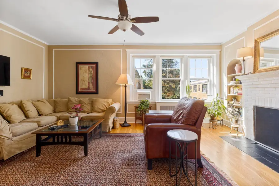 415 Washington St #6, Brookline, MA 02446 - #2